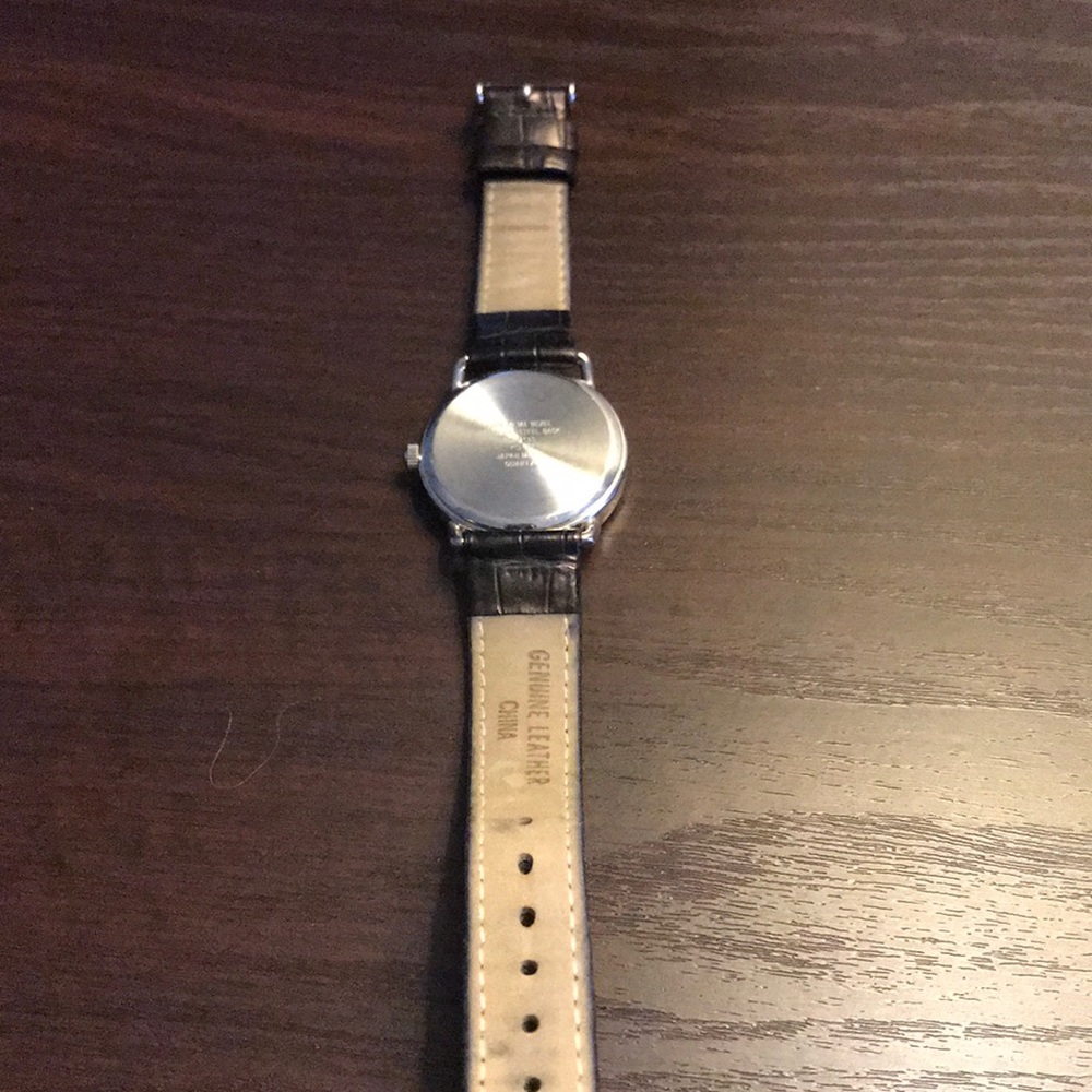 Large face women’s watch, Anne Klein - Picture 2 of 3